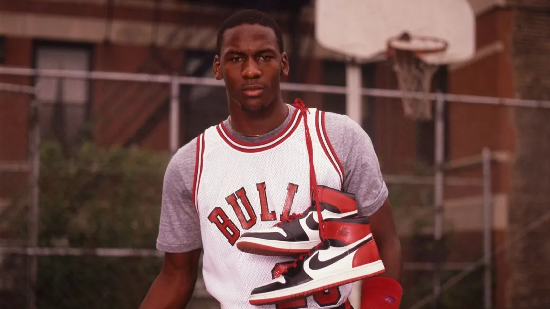 Sejarah Nike Air Jordan yang Melibatkan Pebasket Michael Jordan