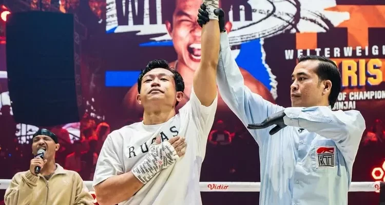 Paris Tumbangkan Edi Boxing di Ronde 2: Laga Panas Pekan Ini