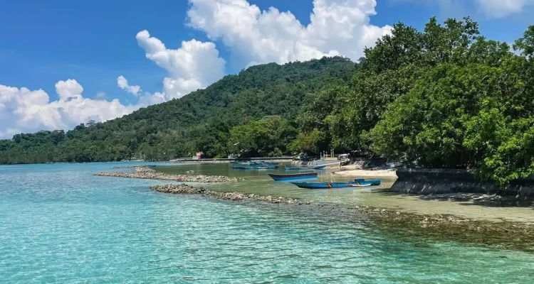 Pesona Pulau Saparua, Perpaduan Sejarah Kolonial dan Wisata Bahari Modern