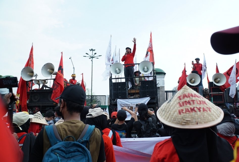 Buruh Buruh